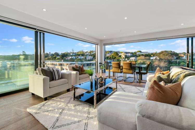 501/4 Bute Road Browns Bay_32