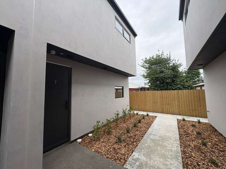 7/527 Hereford Street Linwood_10