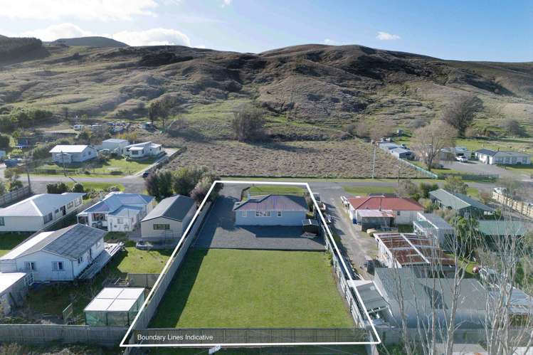 20 Blake Street Porangahau_14