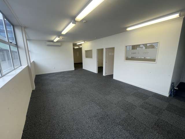 Unit 4, 30 Grey Street Tauranga_3