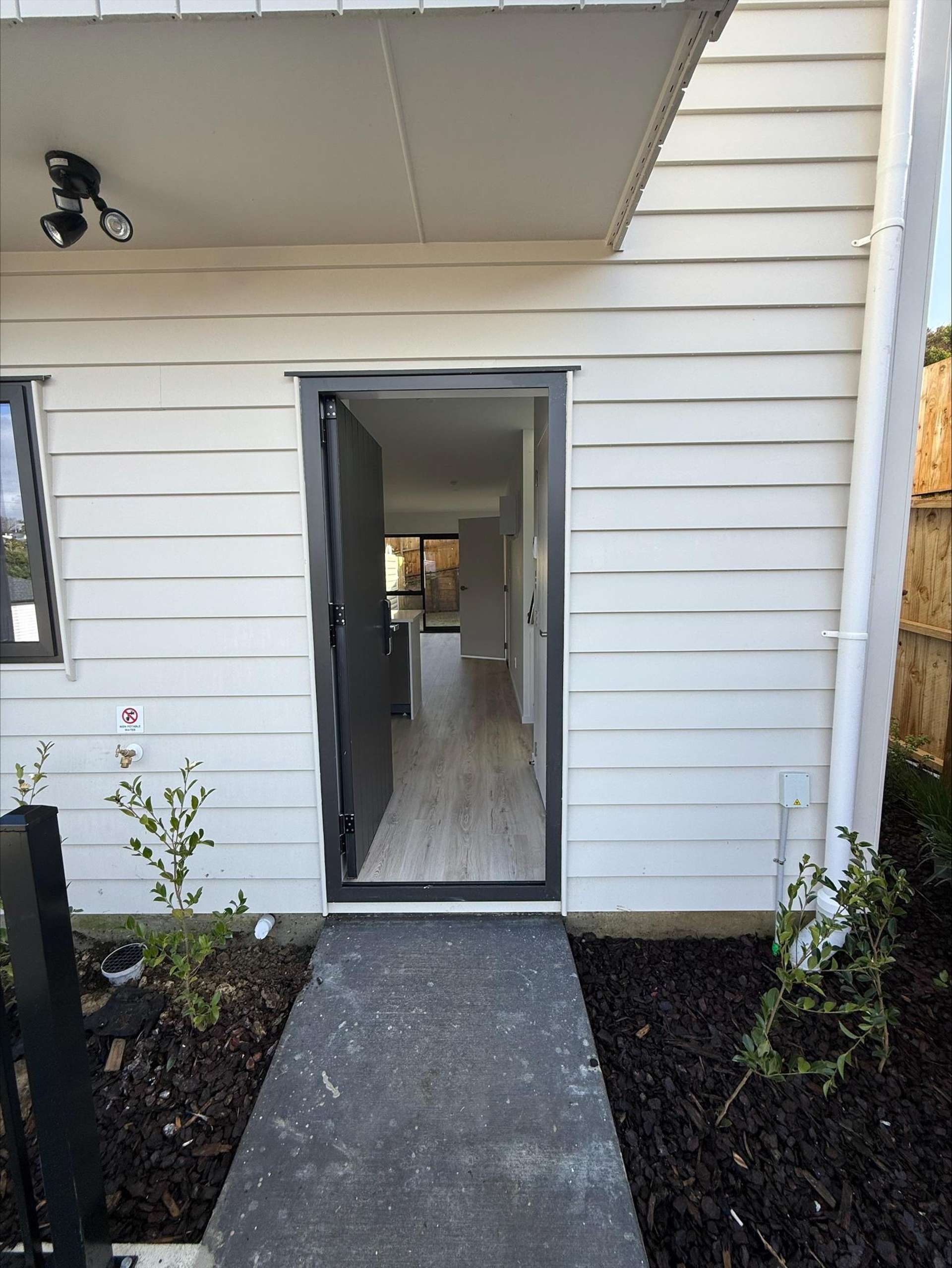 16 Reynella Drive Massey_0