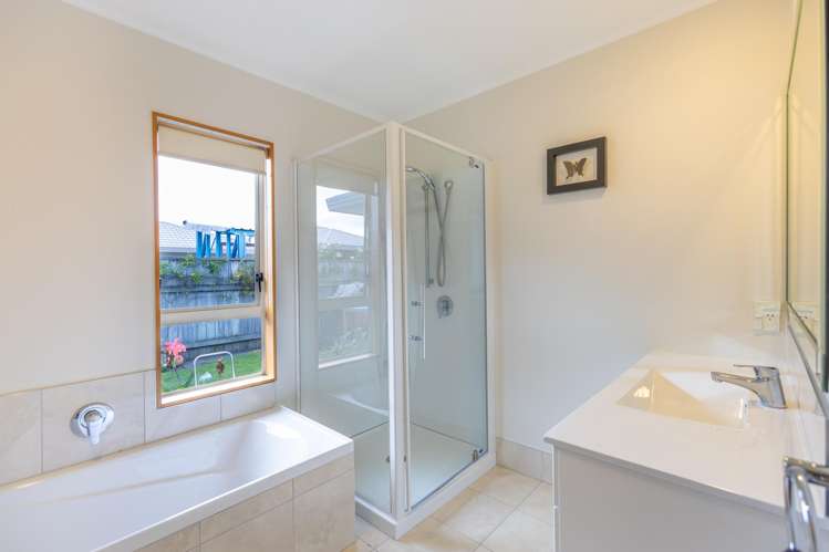 9 Knightsbridge Place Taradale_10