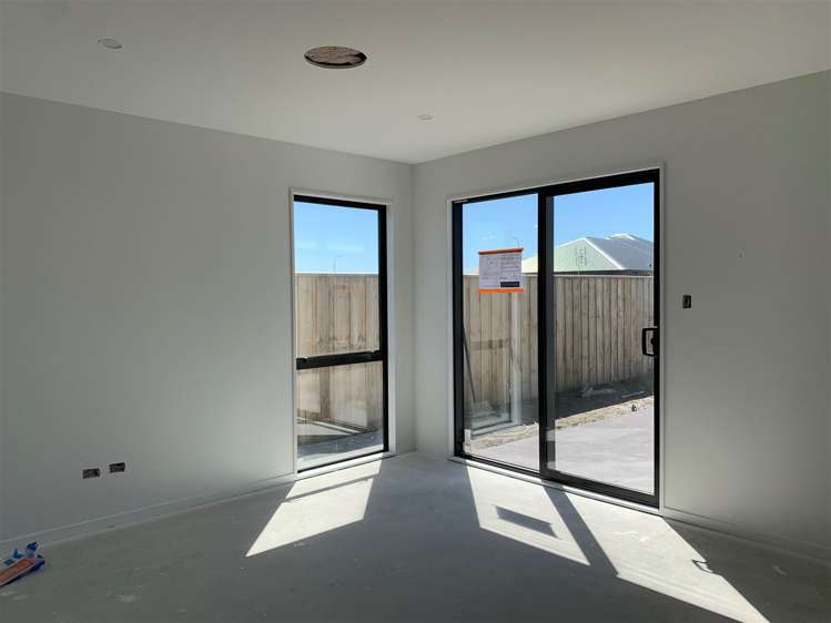 12 Stackwood Avenue Woodend_3