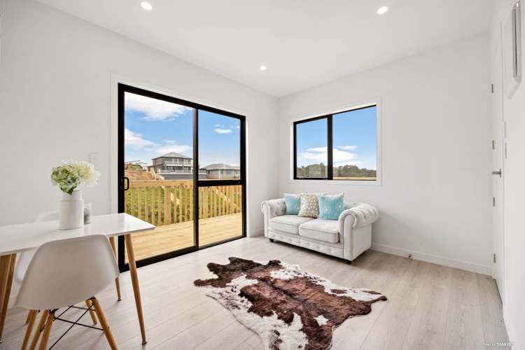 7 Crows Road Swanson_10