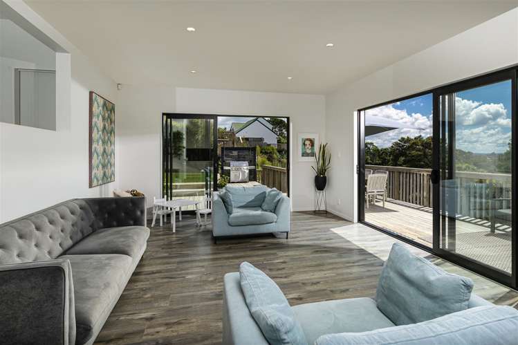 2/149j Glengarry Road Glen Eden_6