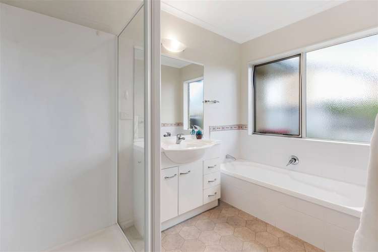 22 Mcleod Place Papamoa_11