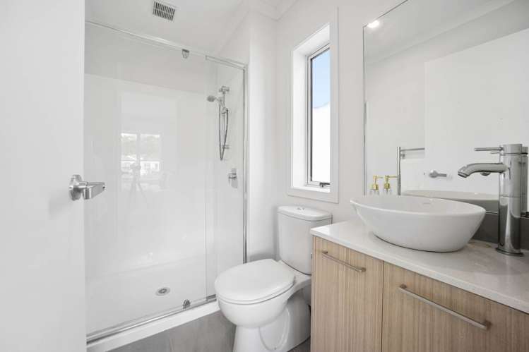 34 Fernly Rise Flat Bush_9