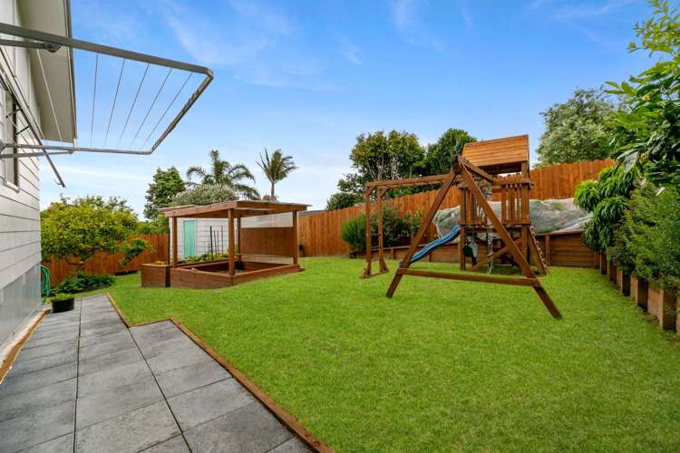 15 Rosario Crescent Red Beach_10