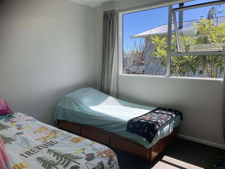 23 High Street East Waitara_18