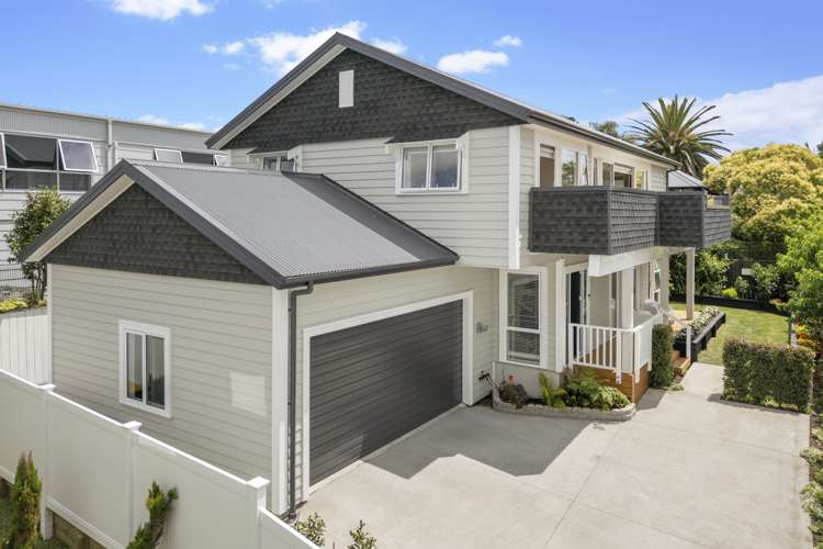 2/2 (2A) Milton Road Northcote Point North Shore City Houses for