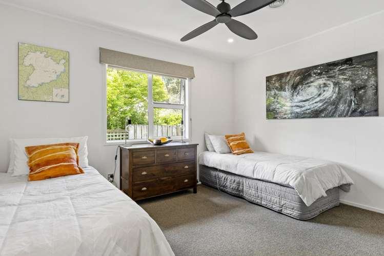 358 Lake Terrace Two Mile Bay_17