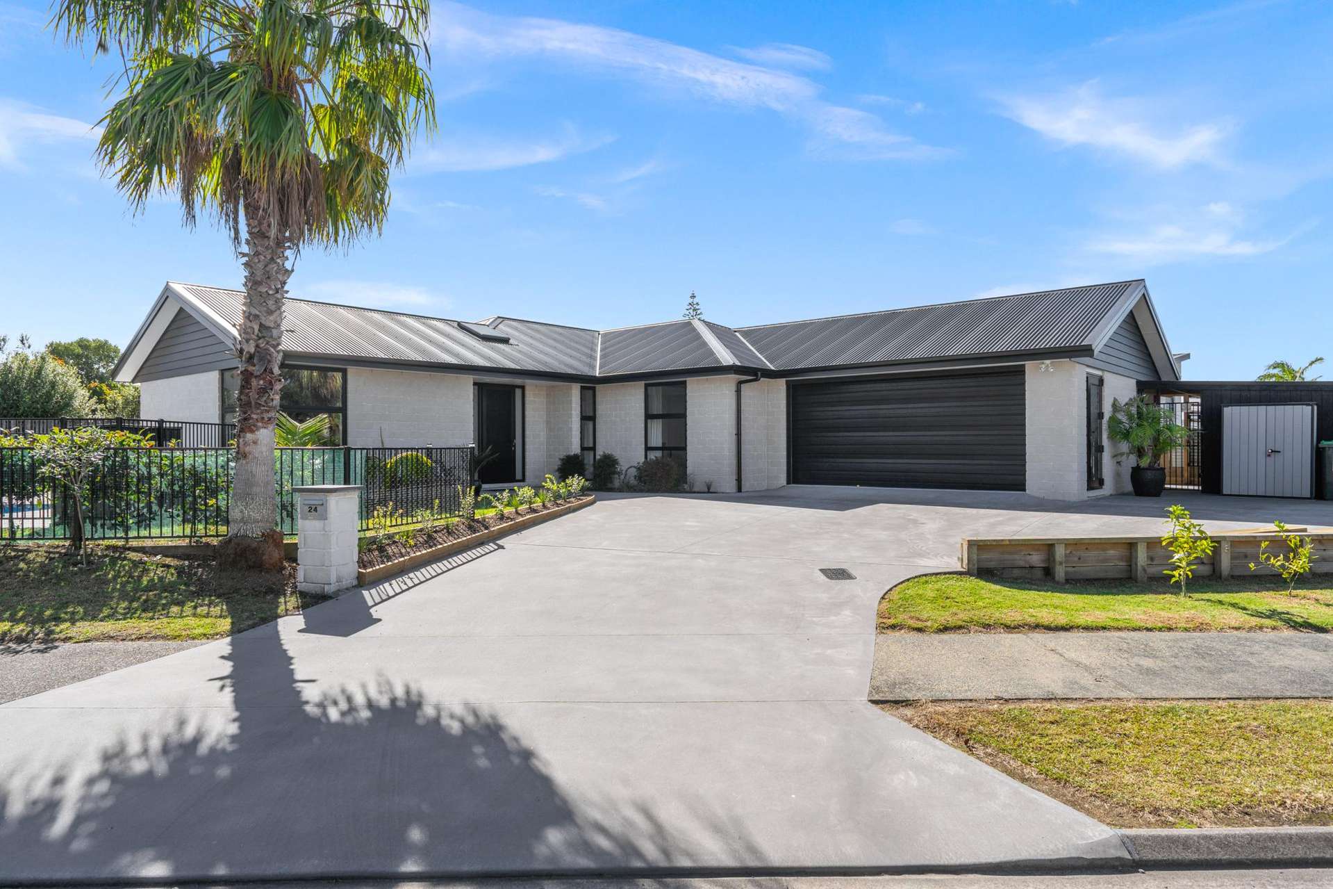 24 Barbados Way (Pvt) One Tree Point_0