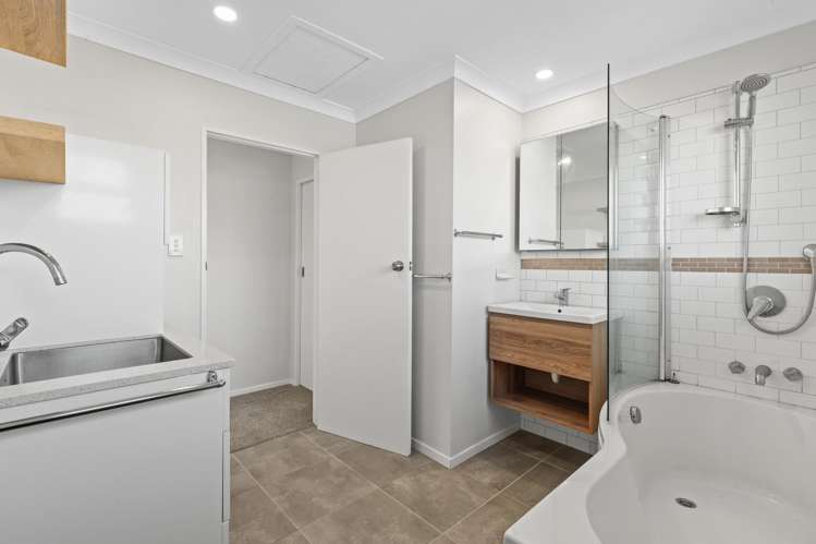 147 Weld Street Redwoodtown_12