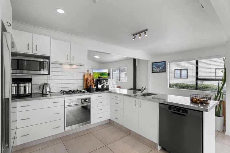 7 Alamar Crescent Mangawhai Heads_4