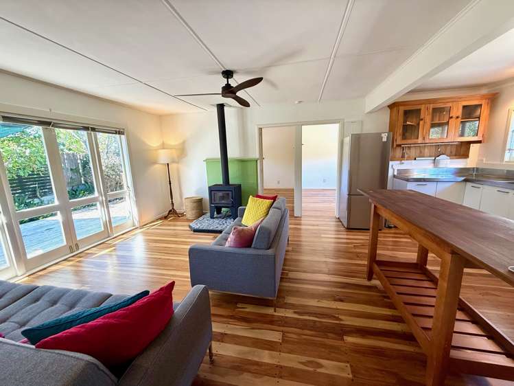 24 Lorenzen Bay Road Raglan_14