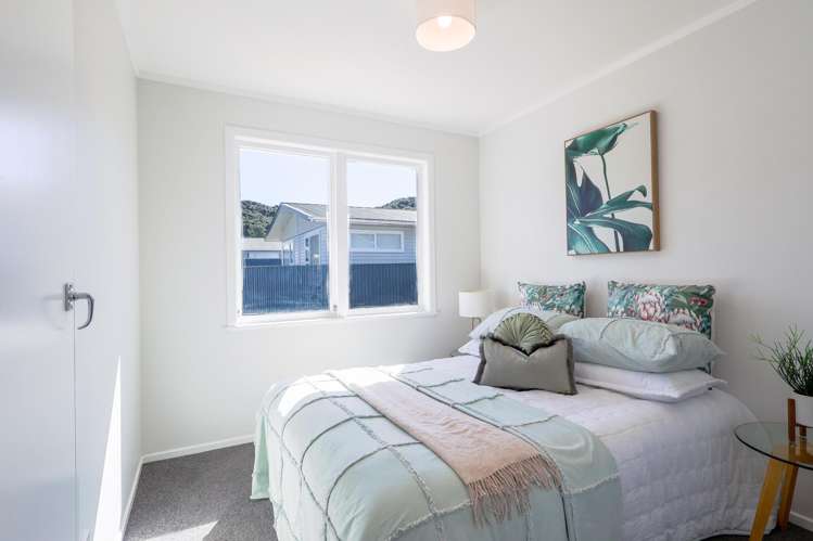7 Karamea Grove Wainuiomata_12