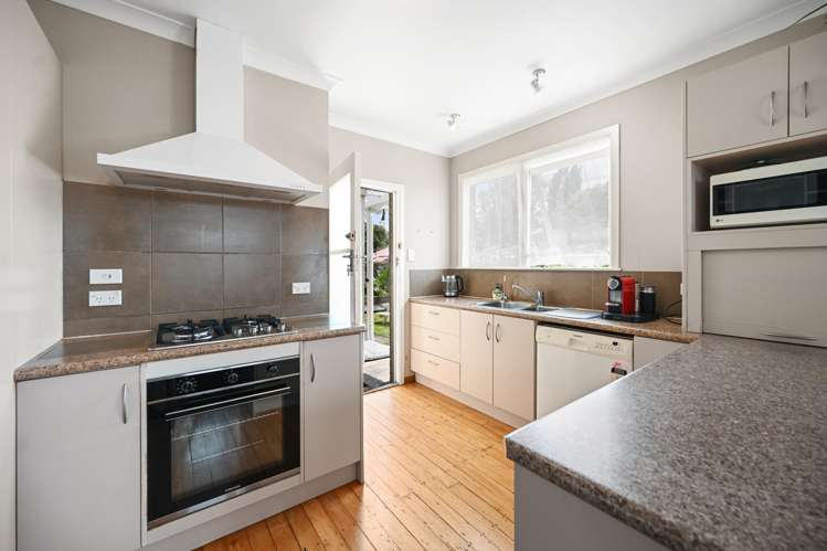 15 Tomin Road Glenview_19