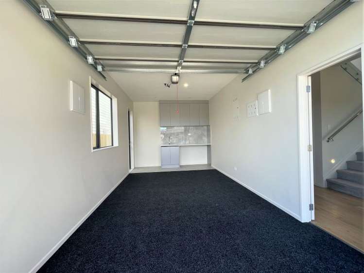 2b Askew Place Farm Cove_17