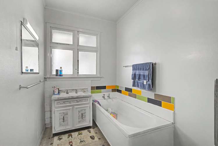 513 Tweed Street Newfield_11