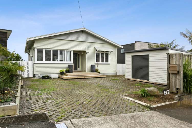 97 Buller Street New Plymouth Central_24