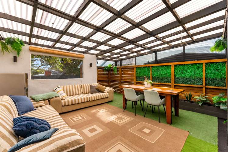 39 Sherwood Avenue Te Atatu South_31