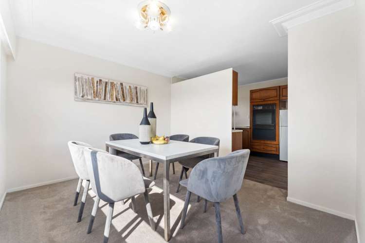 84 Gossamer Drive Pakuranga Heights_9