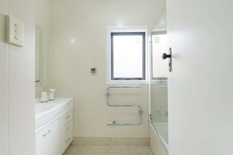 94 New Windsor Road New Windsor_23