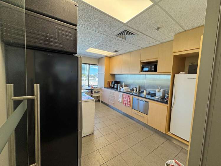 Unit 5/95 Hurstmere Road Takapuna_7