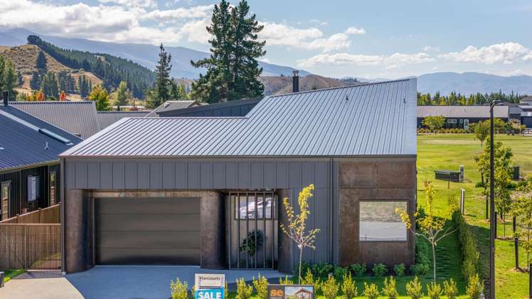 19 Magnum Drive Cromwell_19