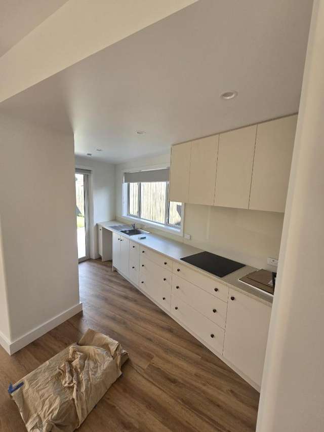 b/4 Knighton Road 1076_3