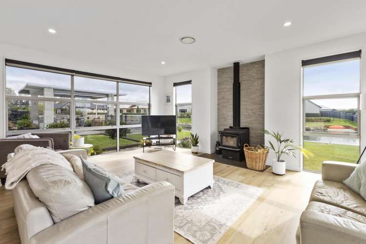 21 Torbay Avenue Lake Hood_6