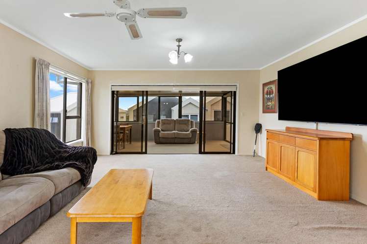 2/18 Abercrombie Street Howick_1