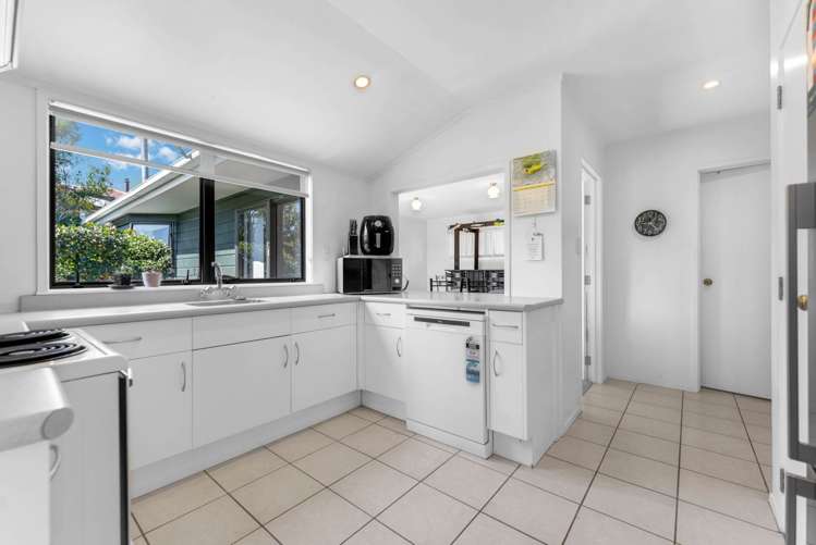 17 Jillteresa Crescent Half Moon Bay_8