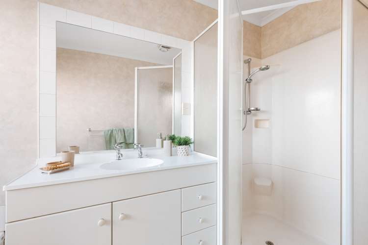 4 Monterey Key Papamoa_21