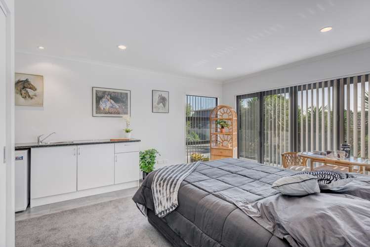 7 Fern Place Beachlands_12