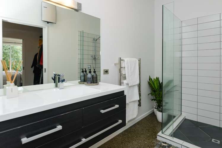 5 Nottinghill Drive Springlands_11