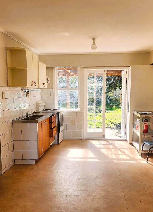 3A Fisher Crescent Otara_1