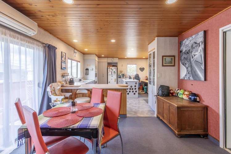 11a Holyrood Terrace Waipukurau_6