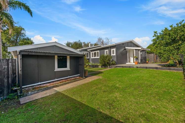 37 Waimumu Road Massey_23