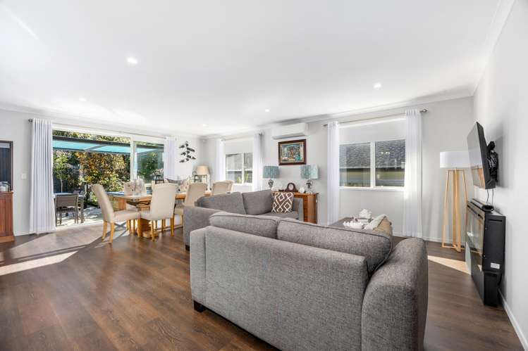 123 Colonial Drive Silverdale_12