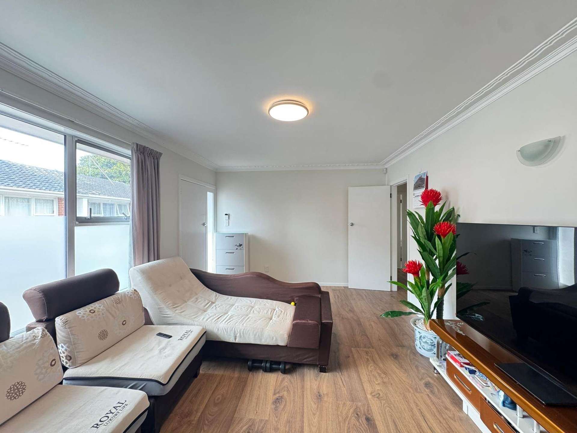 2/27 Cardwell Street Onehunga_0