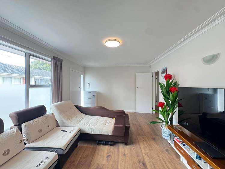 2/27 Cardwell Street_0