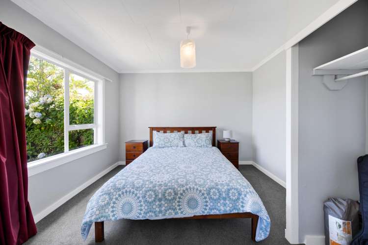 23 Layard Street Opunake_13