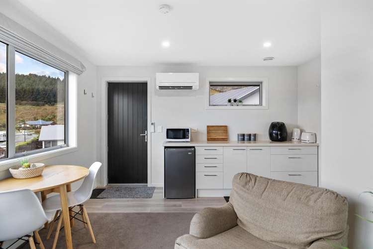 42 Myles Way Lower Shotover_22