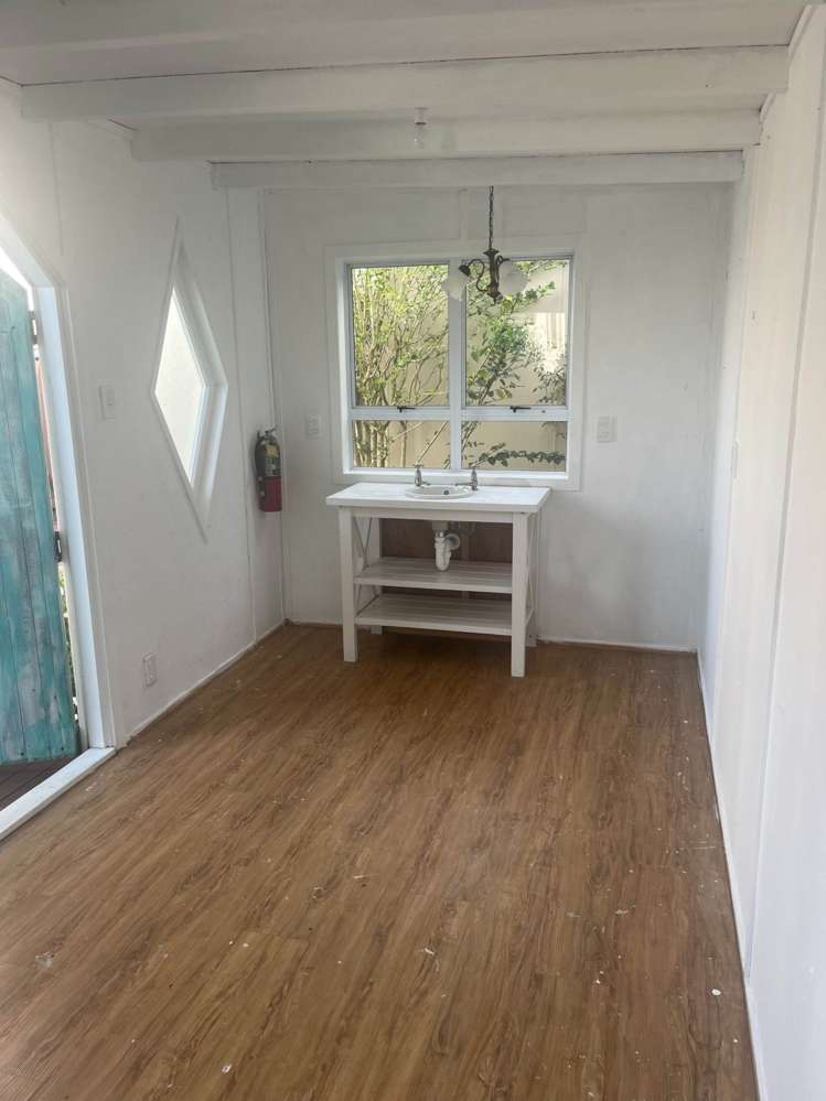 18 Waitemata Road Hauraki_11