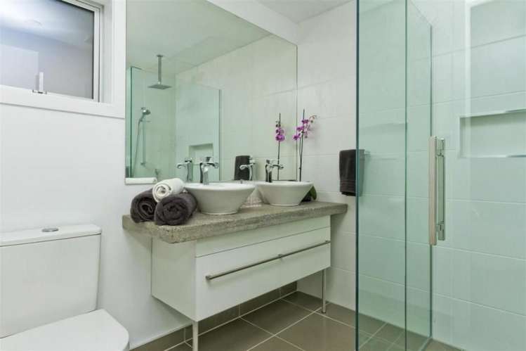 27 Shepherd Road Waipahihi_8