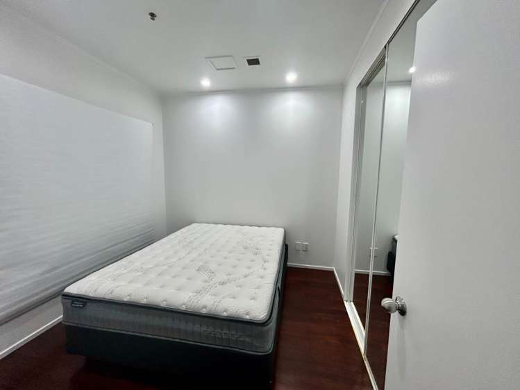 6B/105 Albert Street City Centre_5