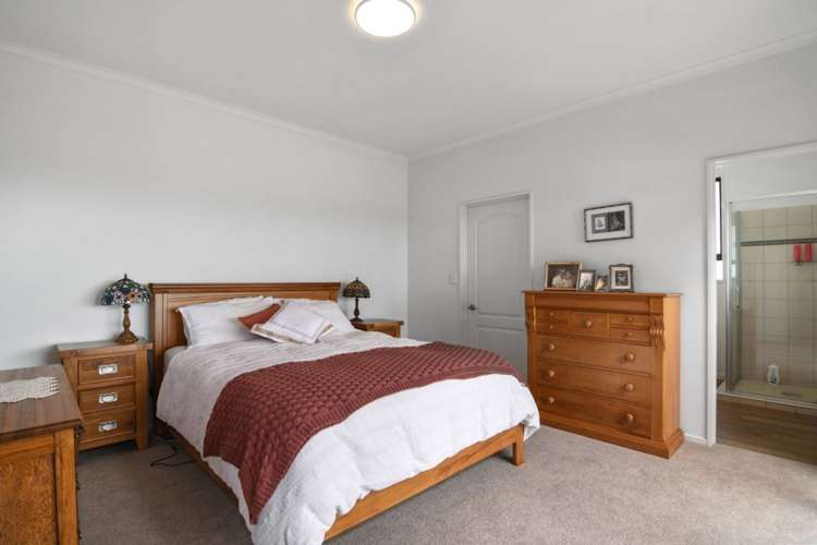 3 Cheshire Place Stoke_11