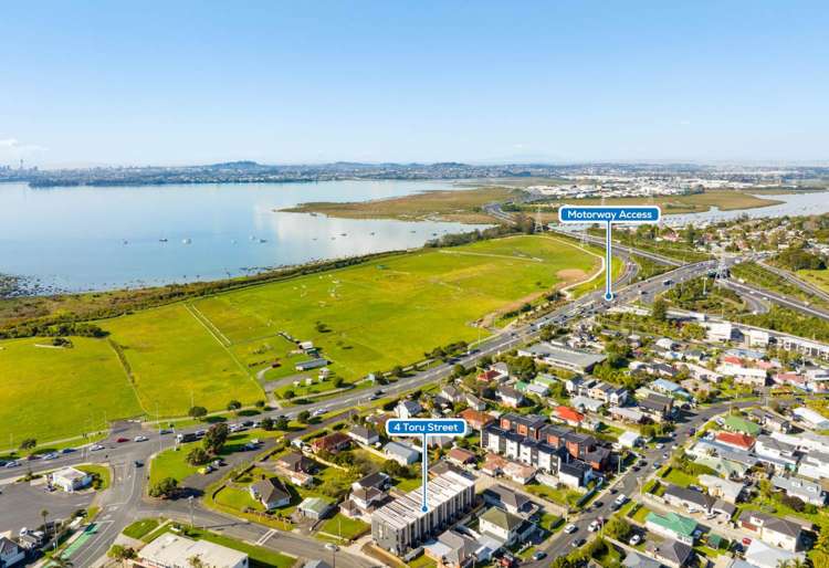 4/4 Toru Street Te Atatu Peninsula_18