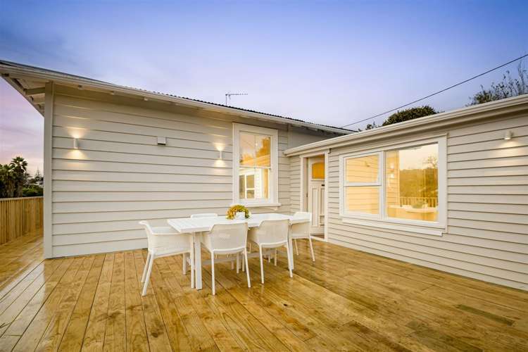 18 Elliot Street Riverhead_16